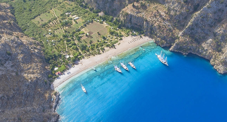 azuurblauwe zee oludeniz fetihye turkije 